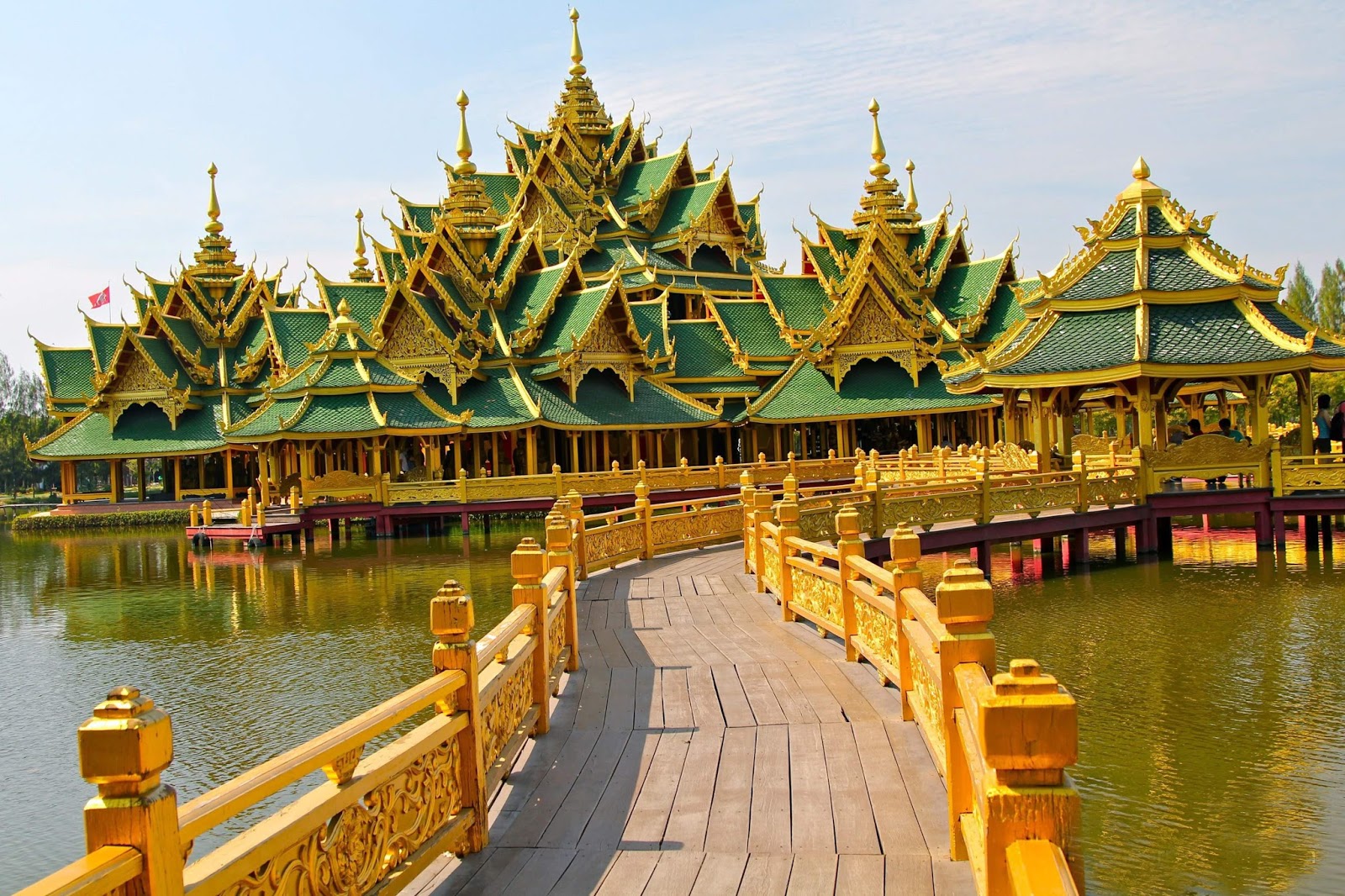 Bangkok Cultural City Tours with Museum of Siam and Famous Temples